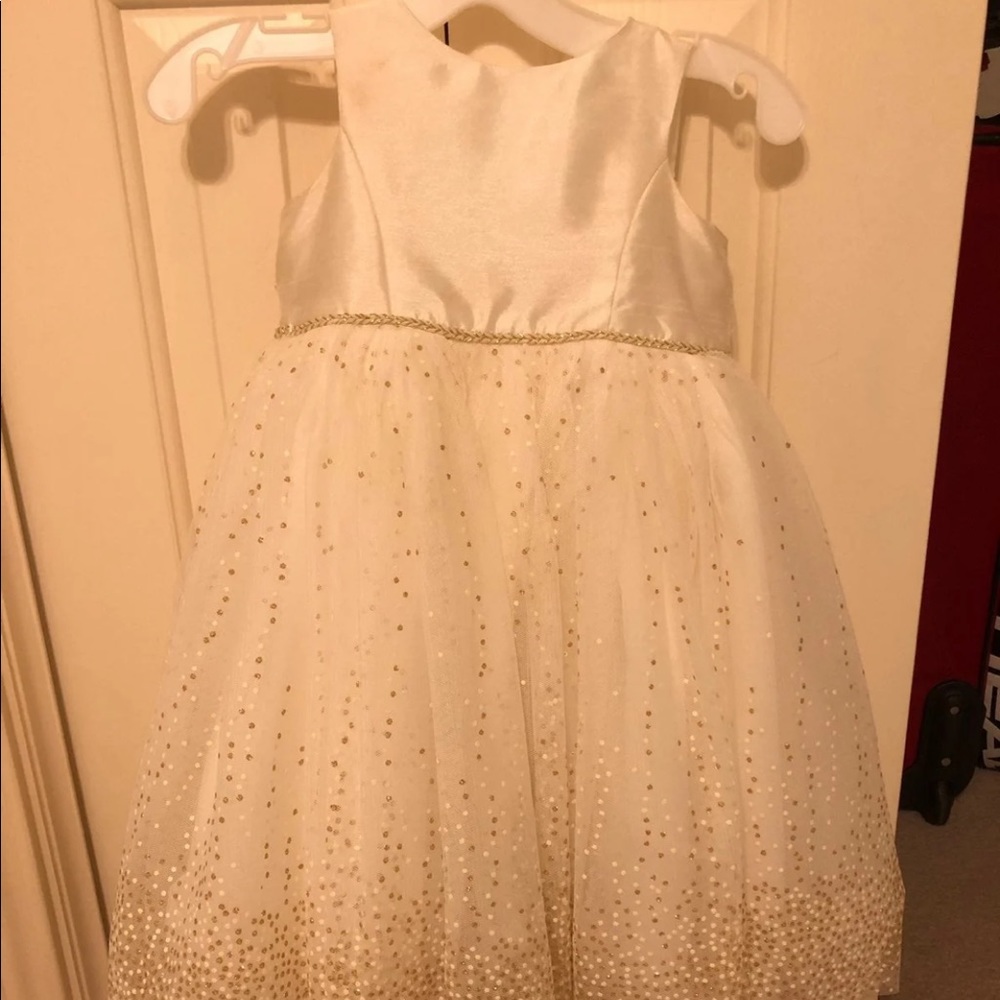 David’s bridal flower girl dress 2t